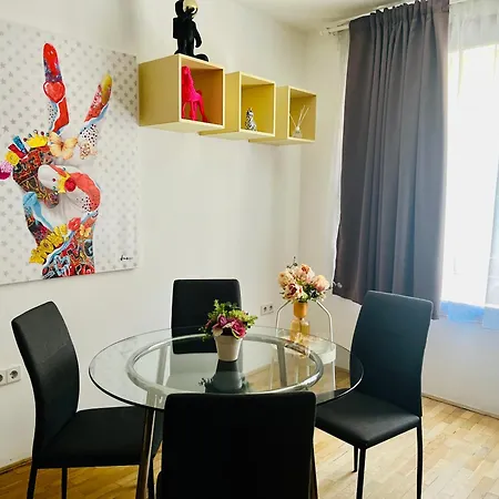 K9 B1.7 Apartamento Budapest