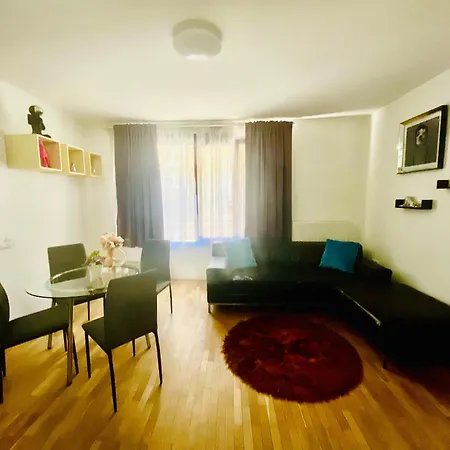 K9 B1.7 * Budapest